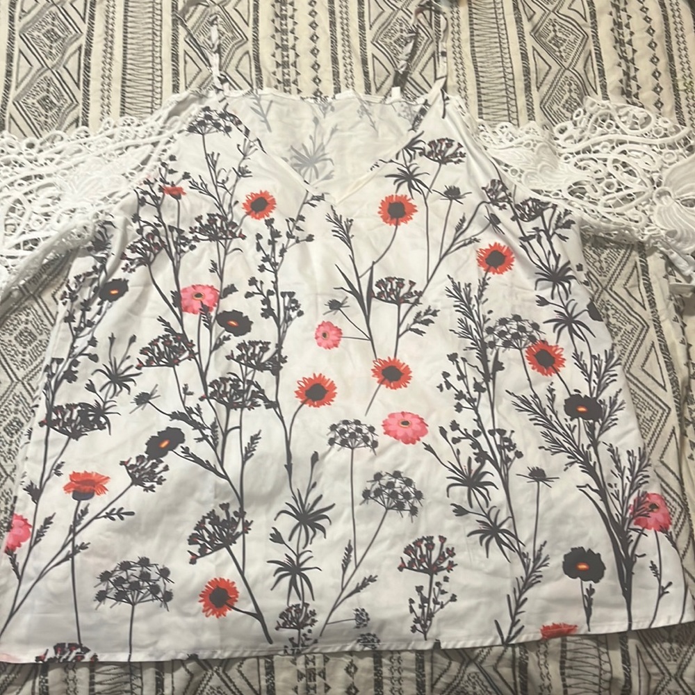 Floral cold shoulder